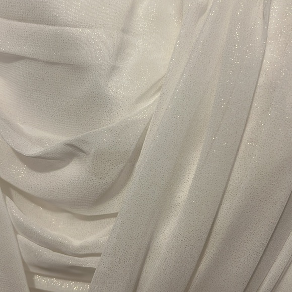 Le chateau iridescent shimmer strapless semi-formal dress - Picture 2 of 4